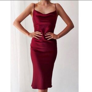 Whyte Valentyne Elegant Burgundy Satin Dress